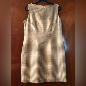 New Natural Instinct tan/white silk dress. 100%Silk with zipper in back. $25.00